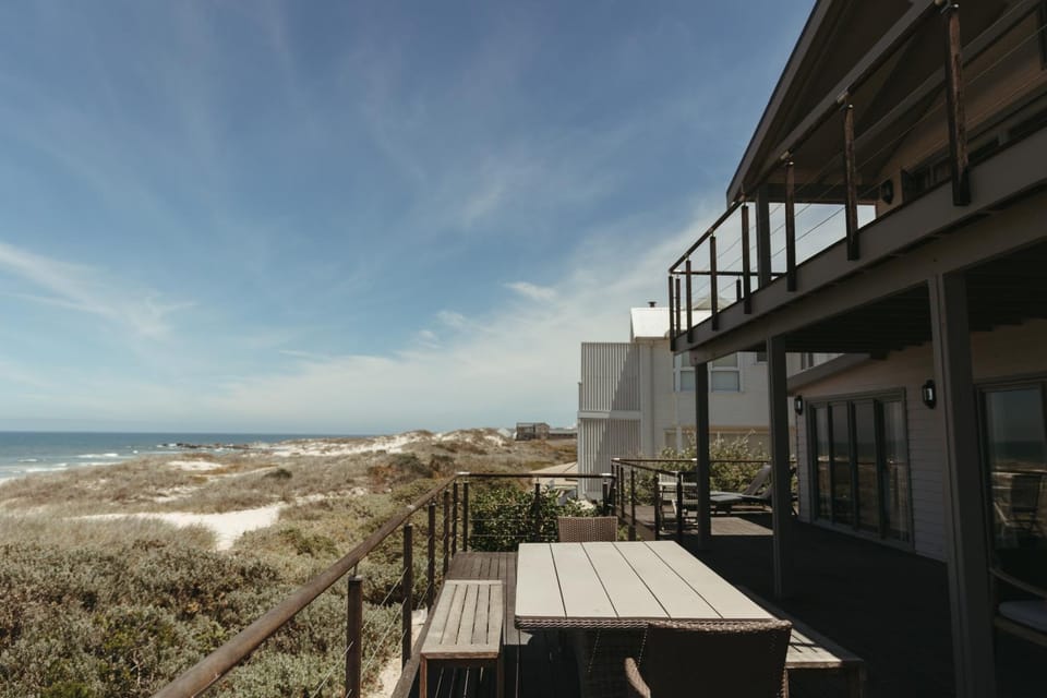Patio, View (from property/room), Balcony/Terrace, Beach, Sea view
