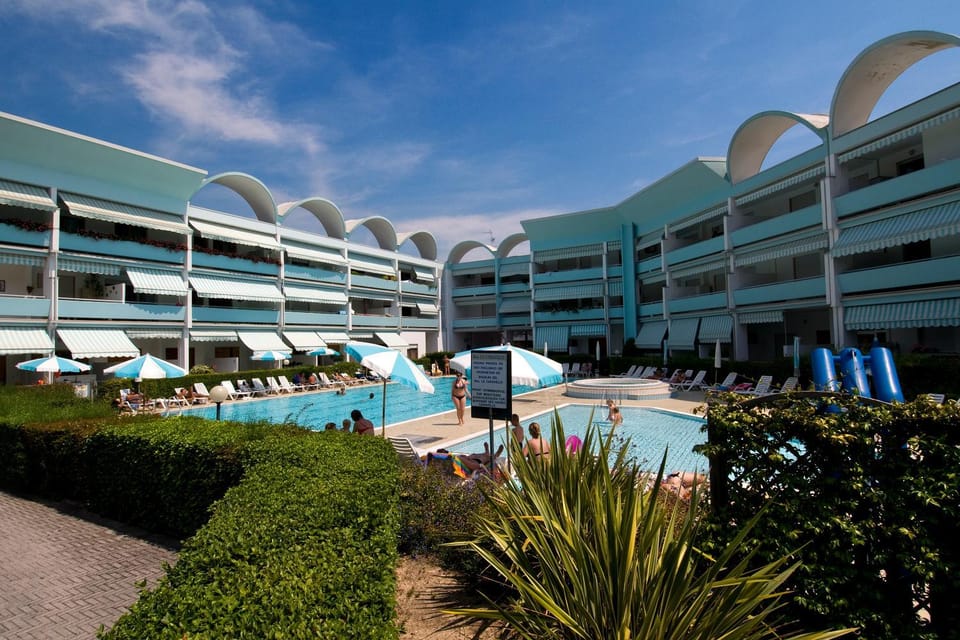 Property building, Swimming pool