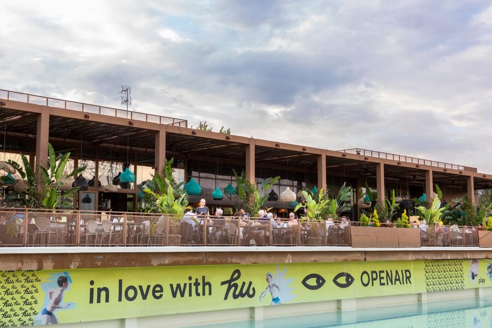 Restaurant/places to eat, People