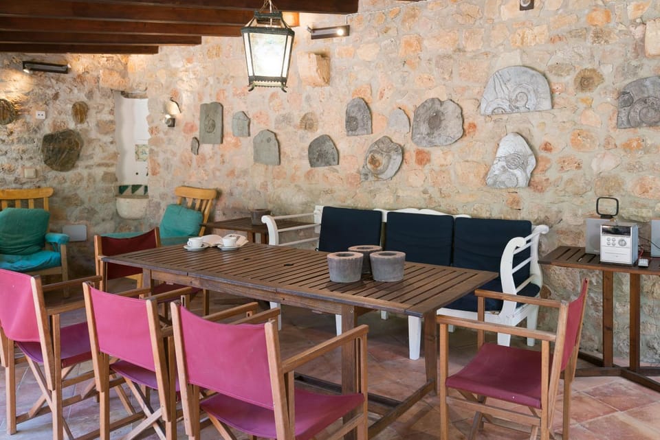 Garden, Seating area, Dining area
