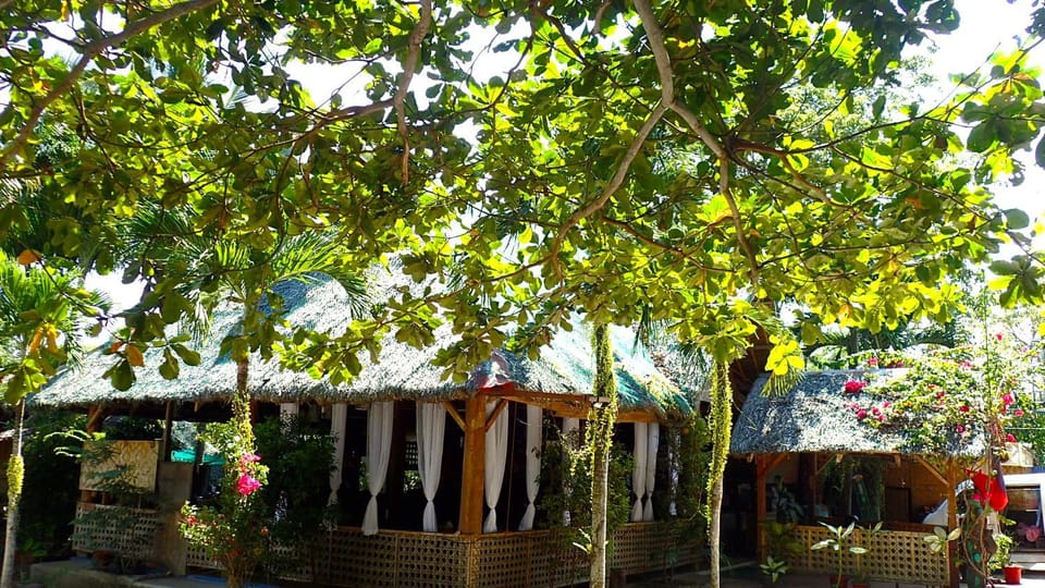 Restaurant/places to eat, Day, Garden, Garden view, Parking