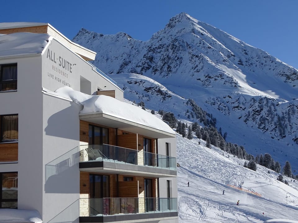 Property building, Winter