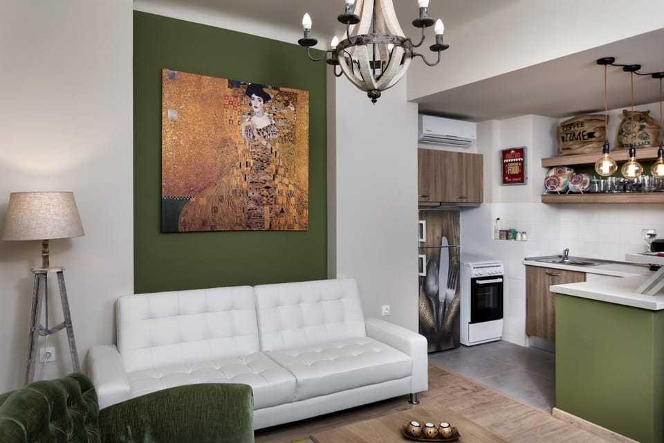 Kitchen or kitchenette, Living room, Food and drinks, Decorative detail
