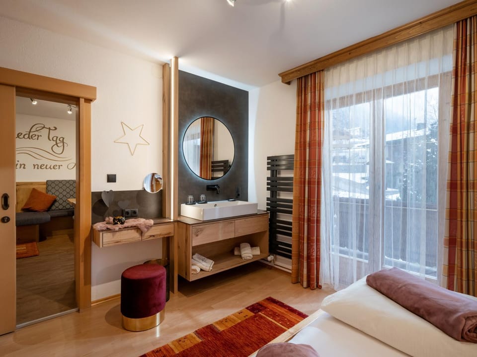 Bathroom, Photo of the whole room