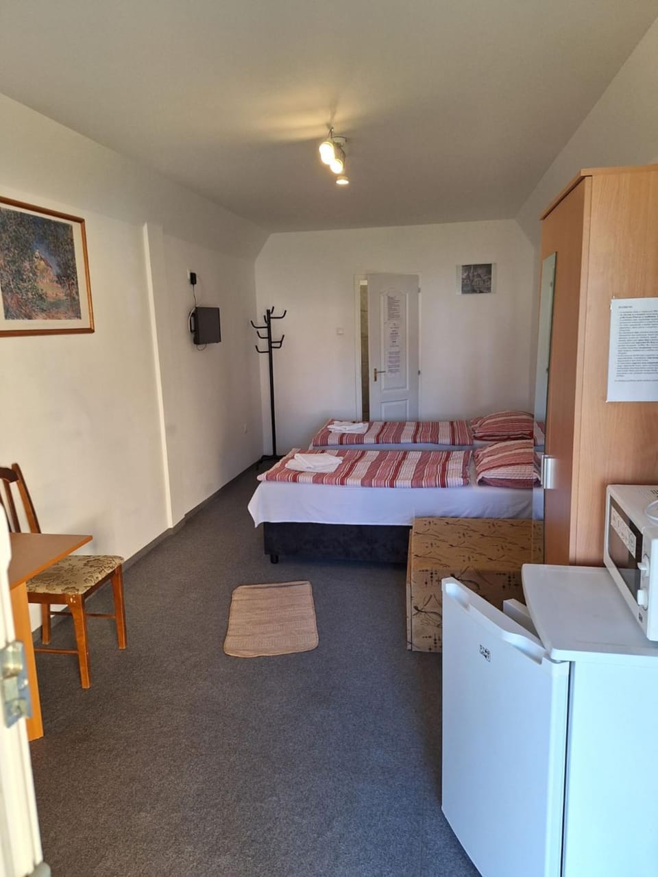 Bed, Photo of the whole room, Bedroom, wardrobe