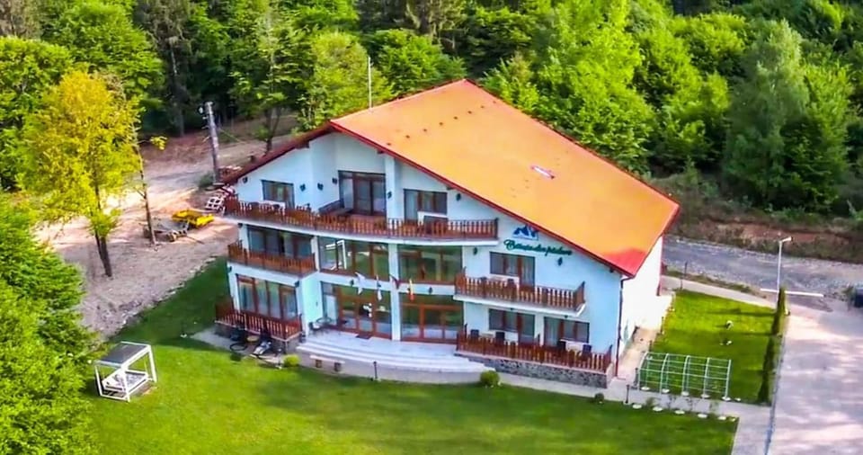 Casuta Din Padure Bed and Breakfast in Brașov County