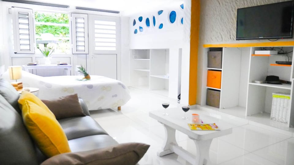 TV and multimedia, Living room, Photo of the whole room