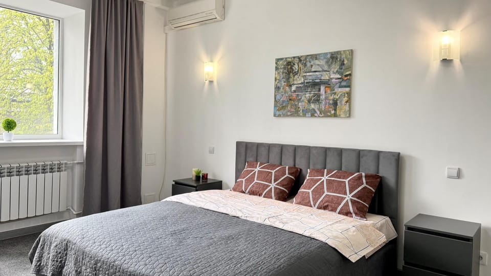 Bed, Photo of the whole room, Bedroom, air conditioner