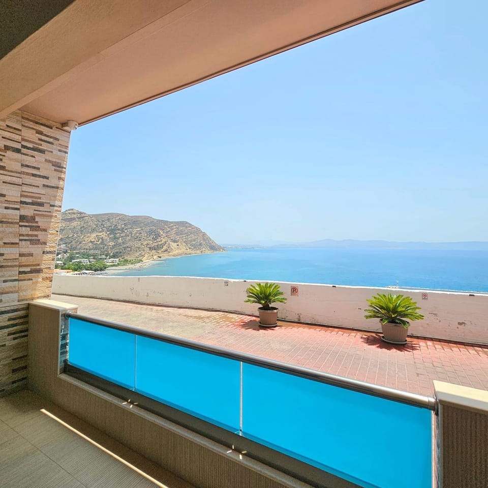 View (from property/room), Balcony/Terrace