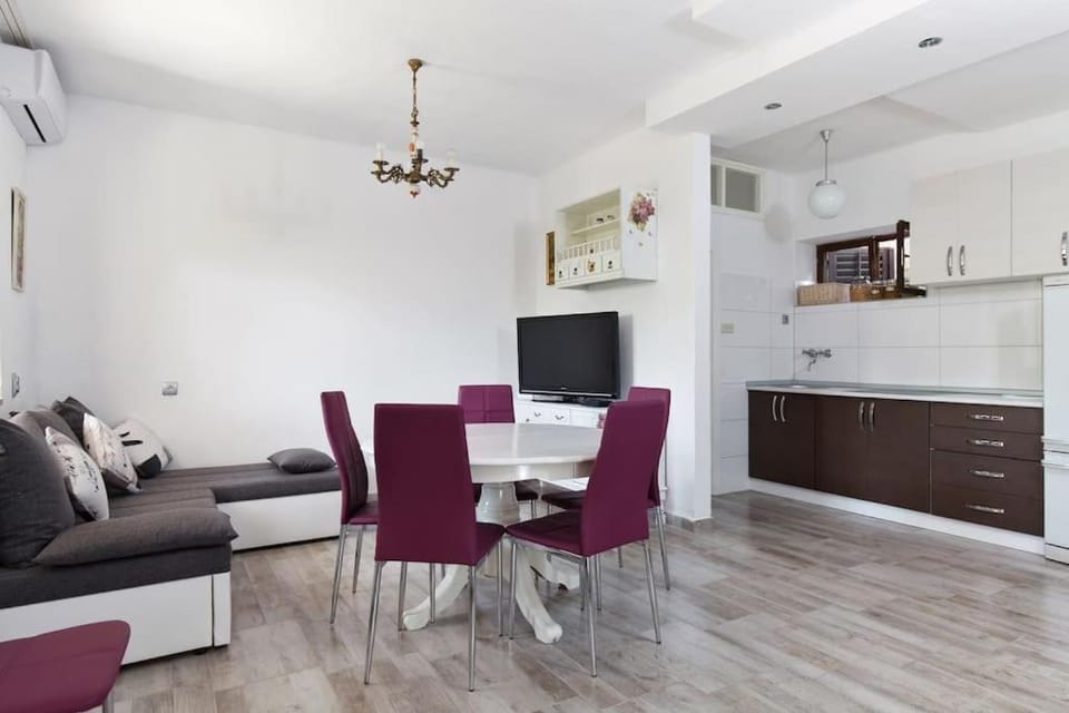 Villa Reminiscence House in Šibenik-Knin County, Croatia