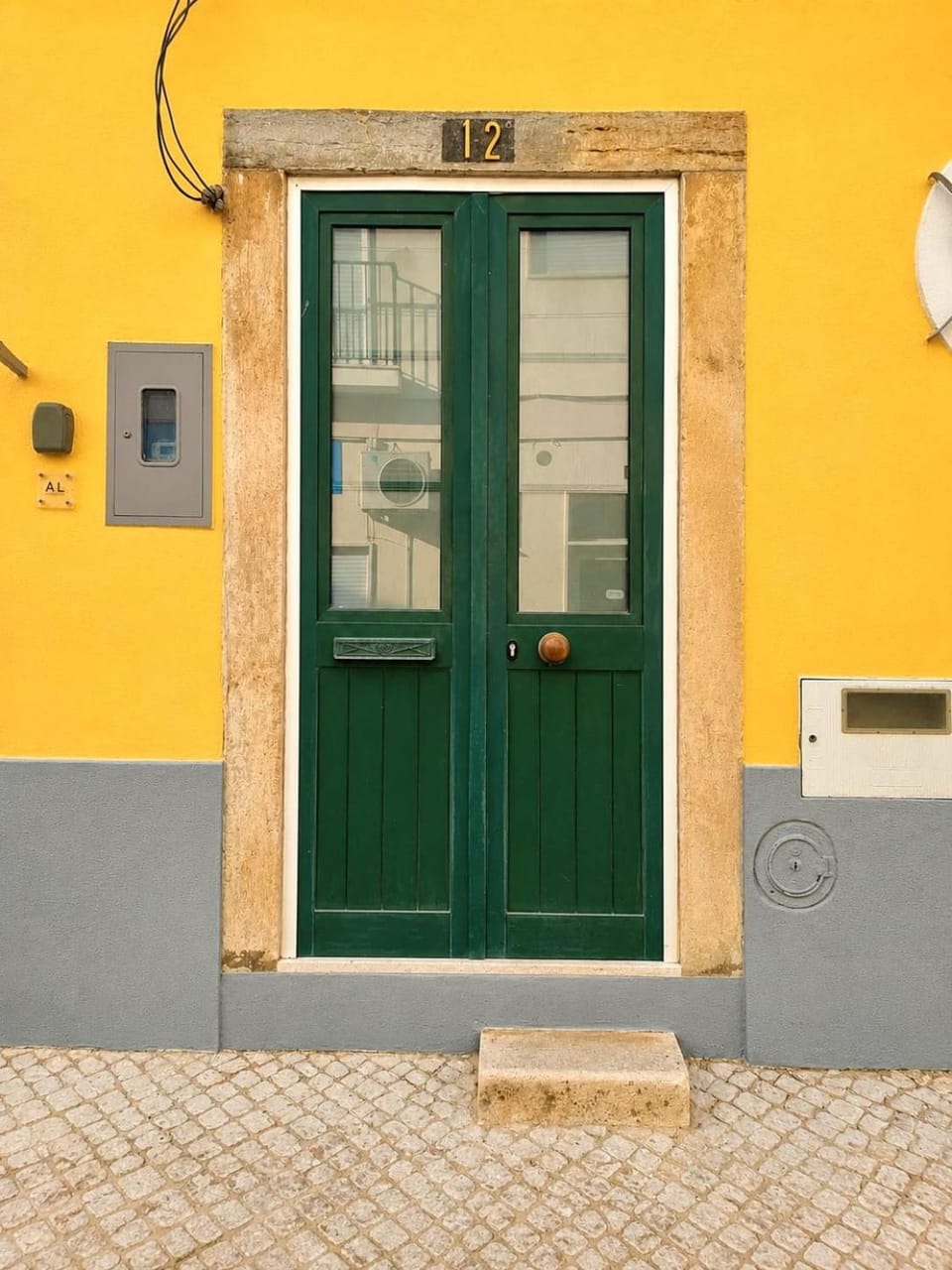 Property building, Facade/entrance