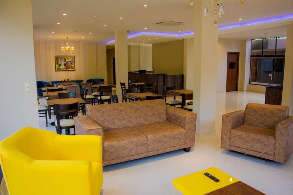 Communal lounge/ TV room, Living room, Lobby or reception, Seating area