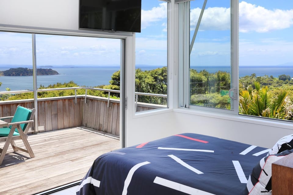 Garden view, Sea view