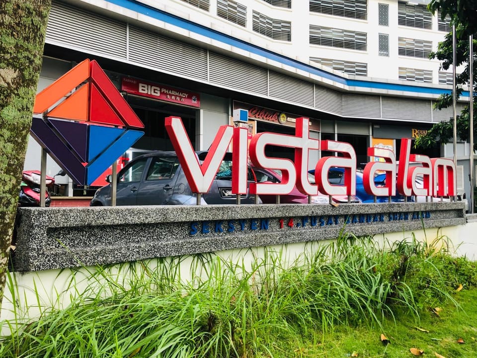 VIsta Home Homestay at Vista Alam Apartment in Selangor, Malaysia