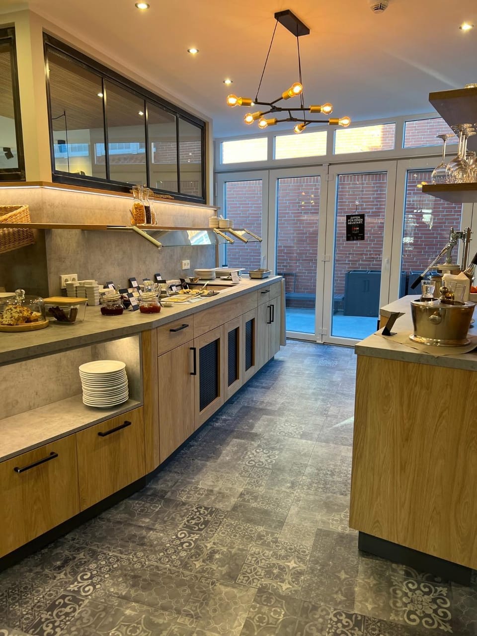 Restaurant/places to eat, Food and drinks, Breakfast