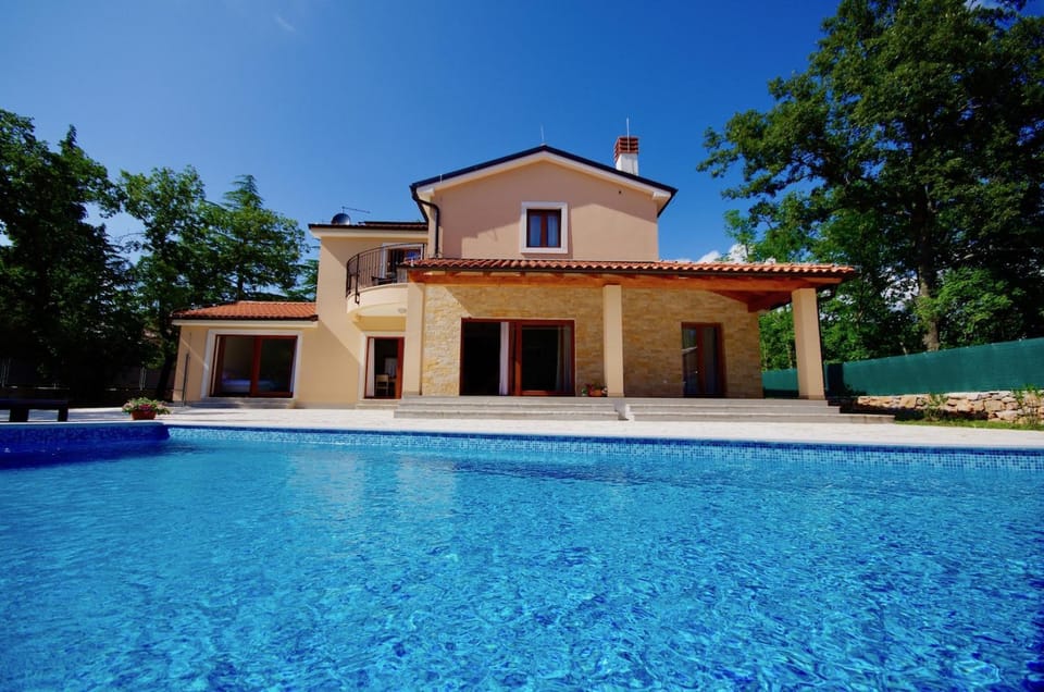 Balcony/Terrace, Swimming pool