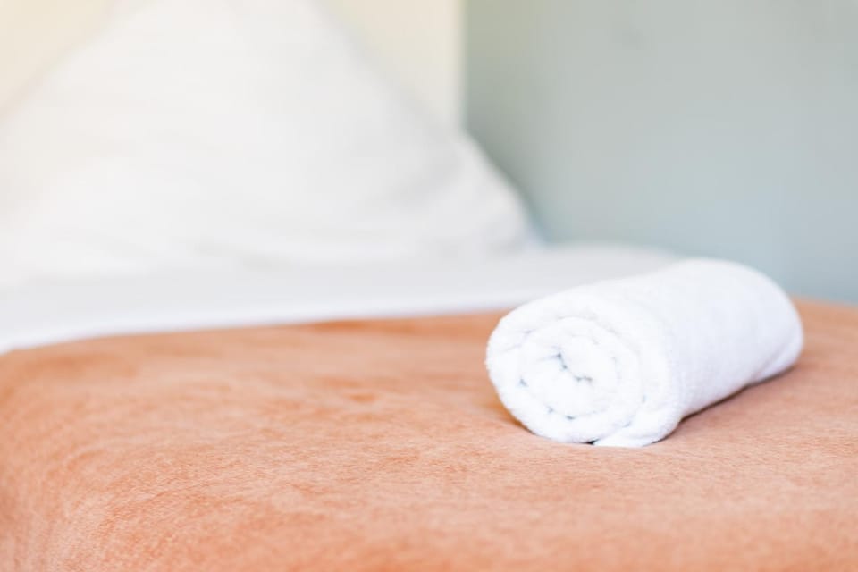 Bed, Photo of the whole room, Bedroom, towels