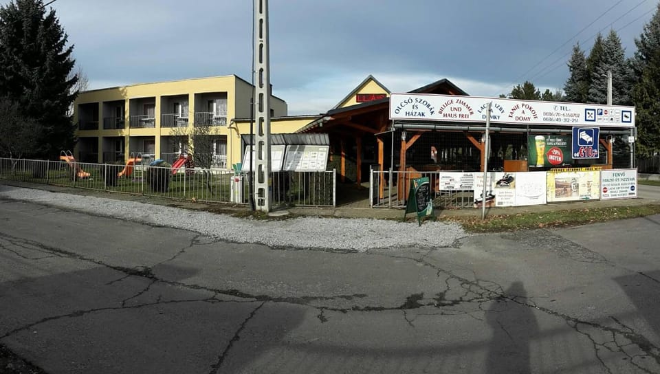 Property building, Facade/entrance
