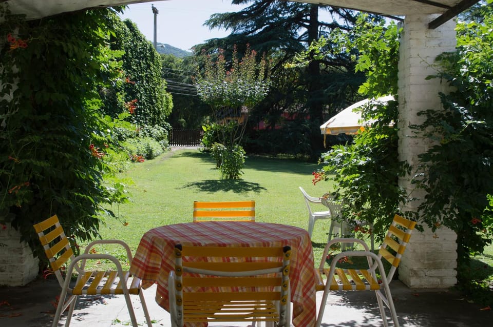 Garden view, Street view