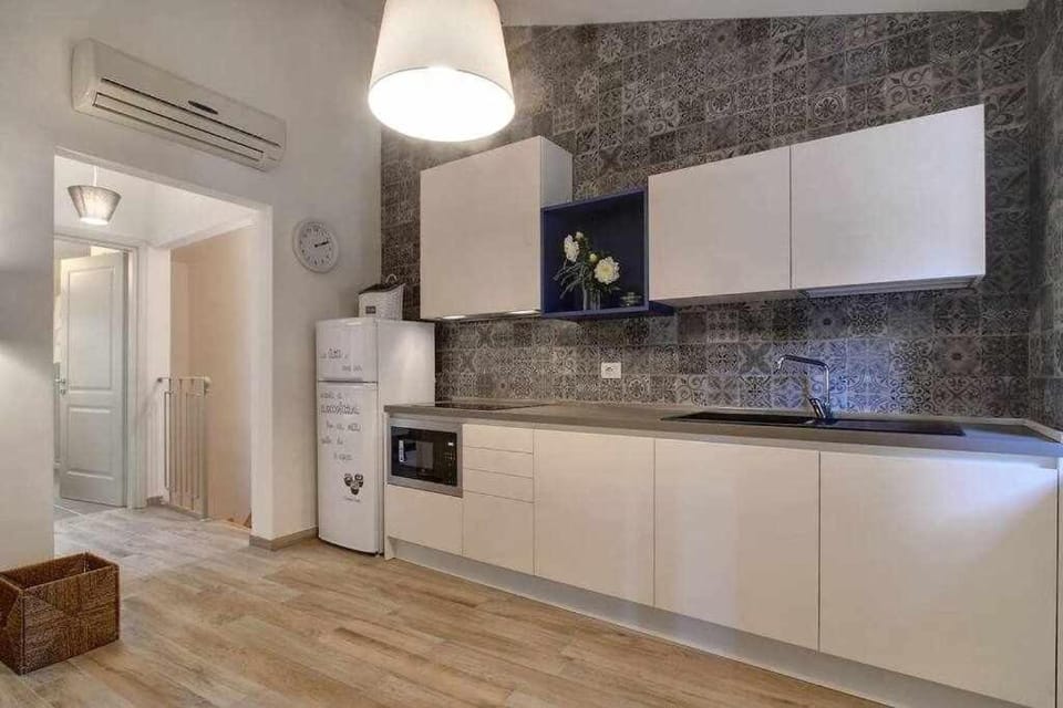 Faenza Elegant Apartment Apartment in Florence