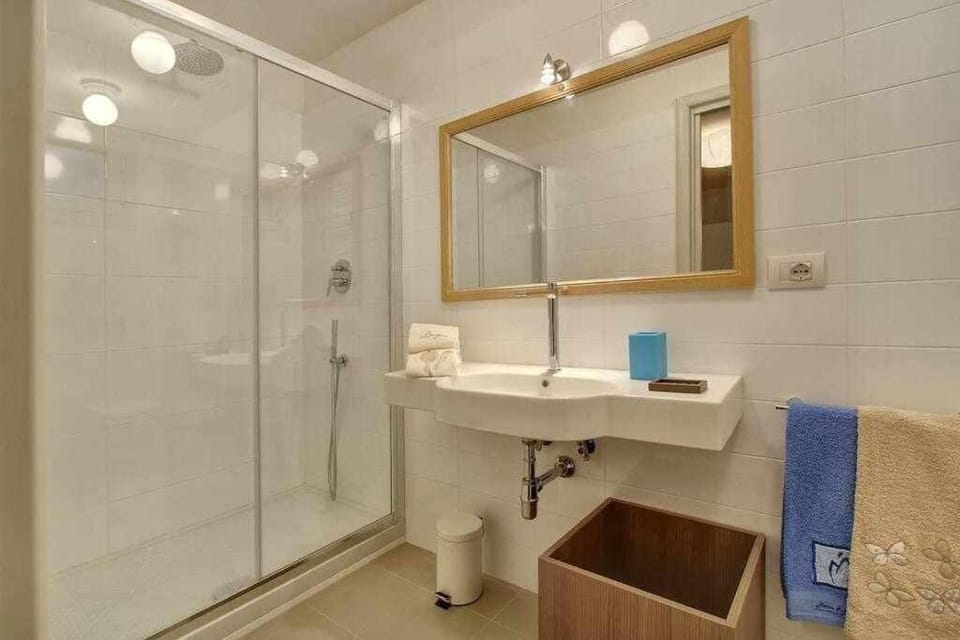 Faenza Elegant Apartment Apartment in Florence