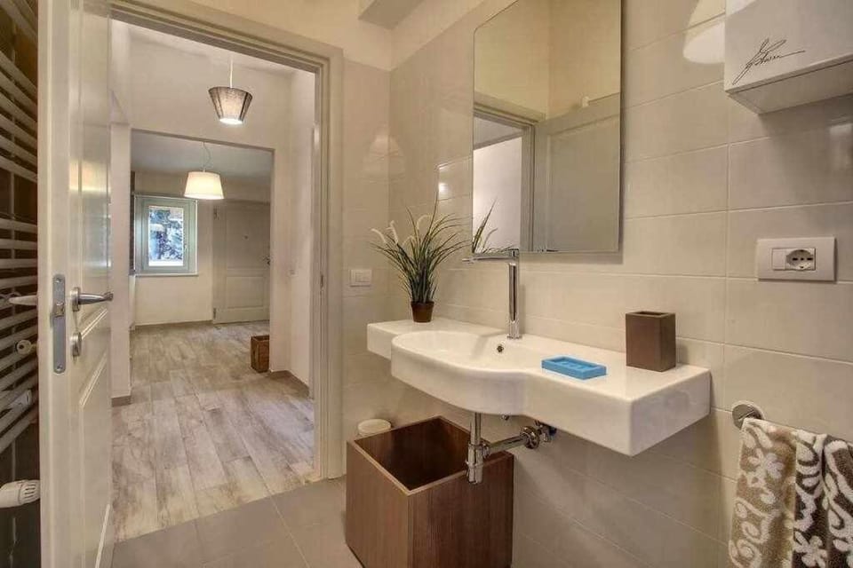 Faenza Elegant Apartment Apartment in Florence