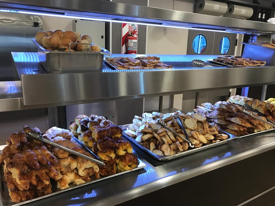 Buffet breakfast