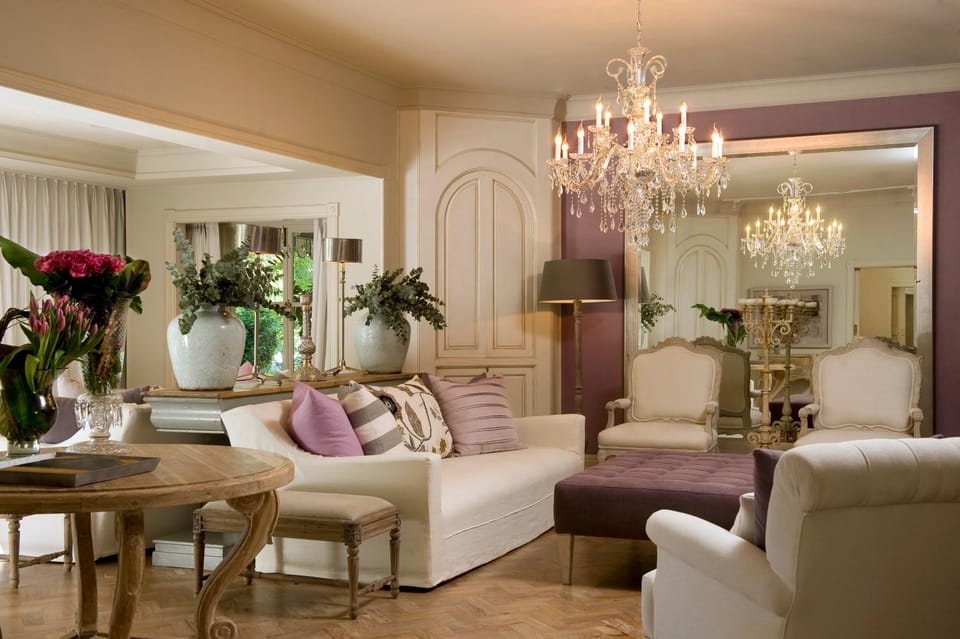 Living room, Lounge or bar, Decorative detail, Seating area