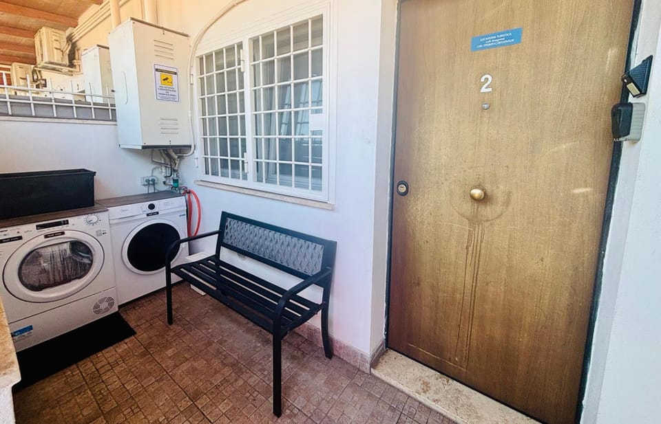 Balcony/Terrace, washing machine