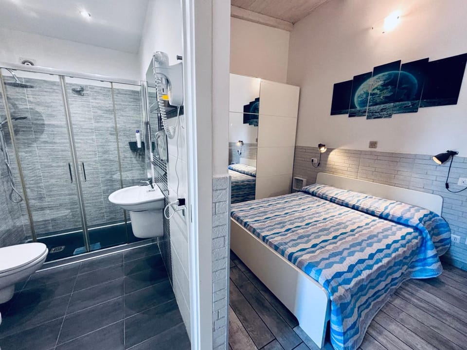 Toilet, Bathroom, Photo of the whole room