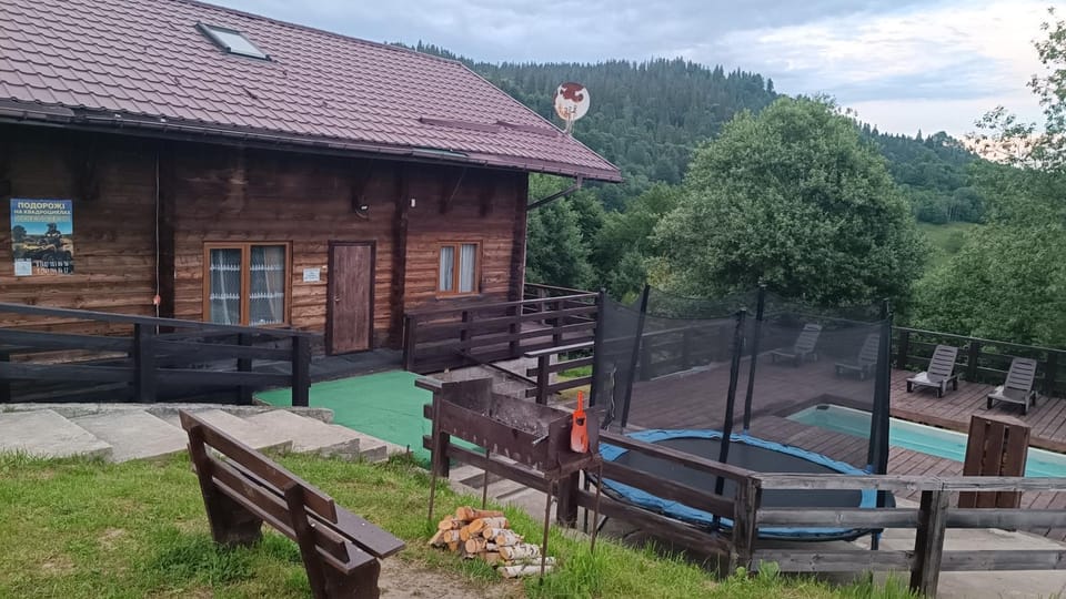 Cottage Kurshevel Country House in Lviv Oblast