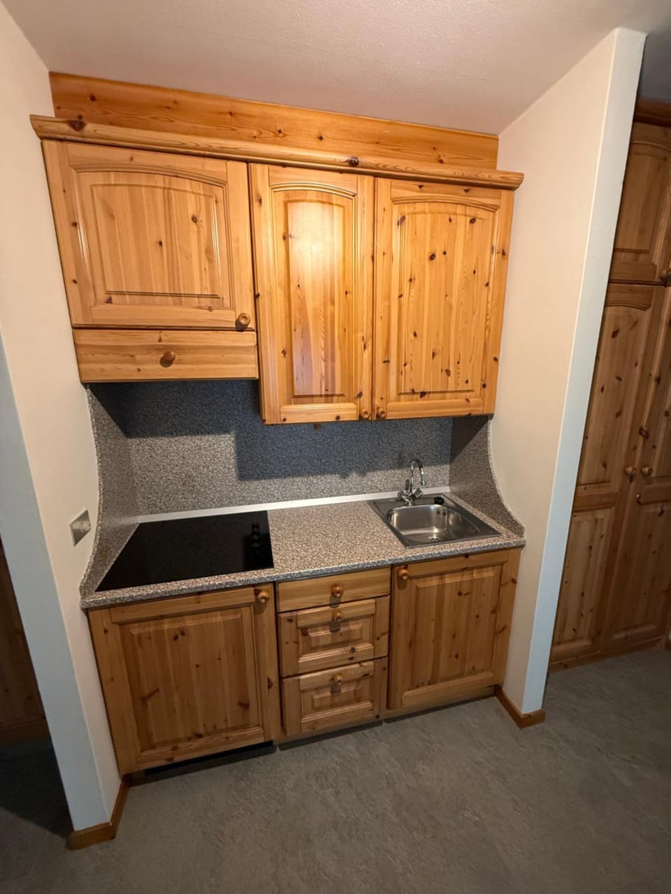 Kitchen or kitchenette, stove