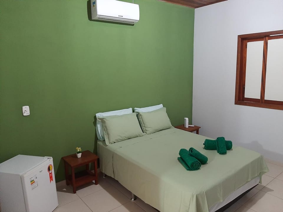 Bed, Bedroom, towels, air conditioner