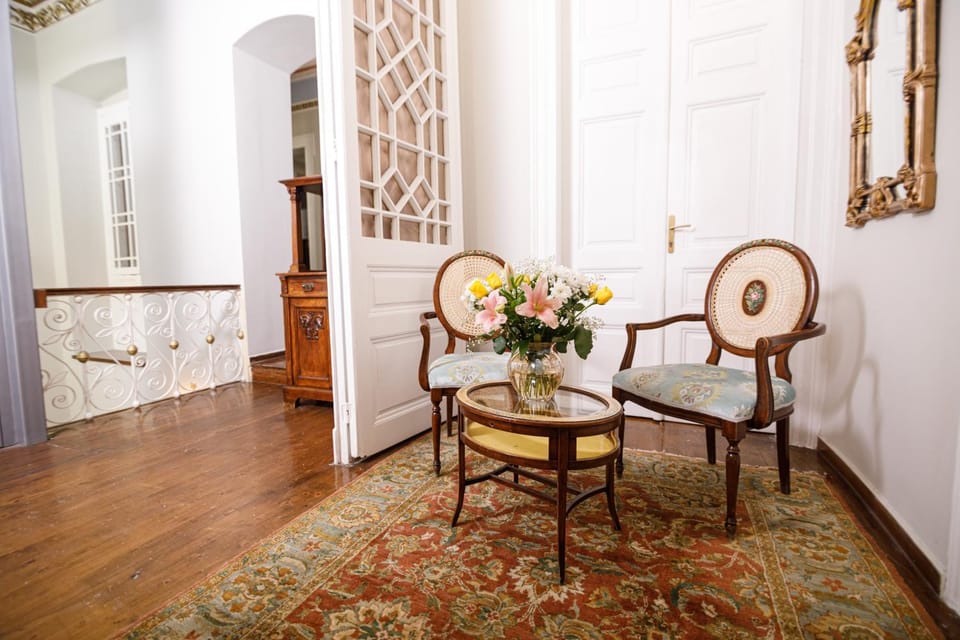 Property building, Seating area