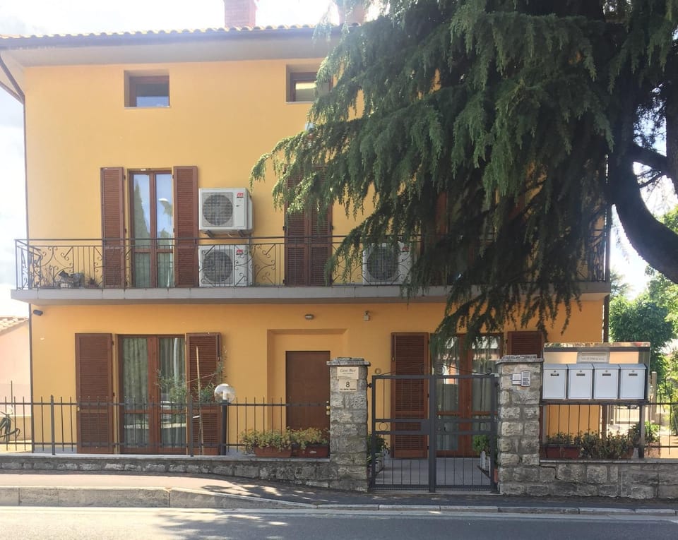 Property building, Facade/entrance