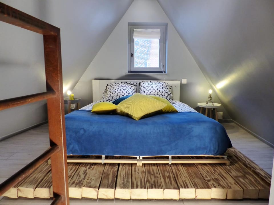 bunk bed