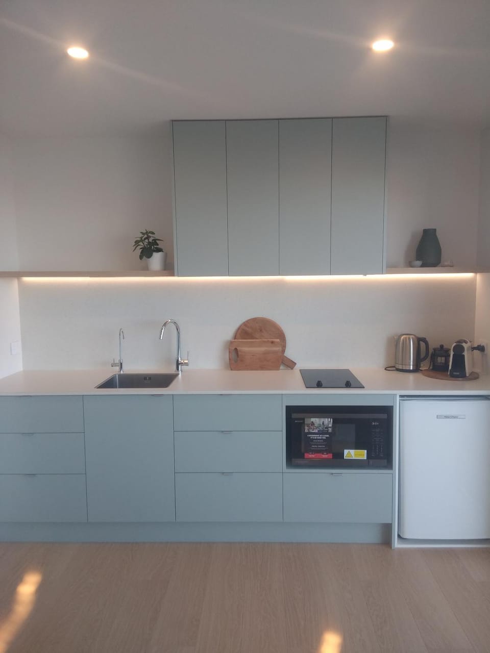 Coffee/tea facilities, Kitchen or kitchenette