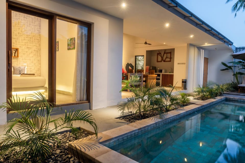 Property building, Swimming pool