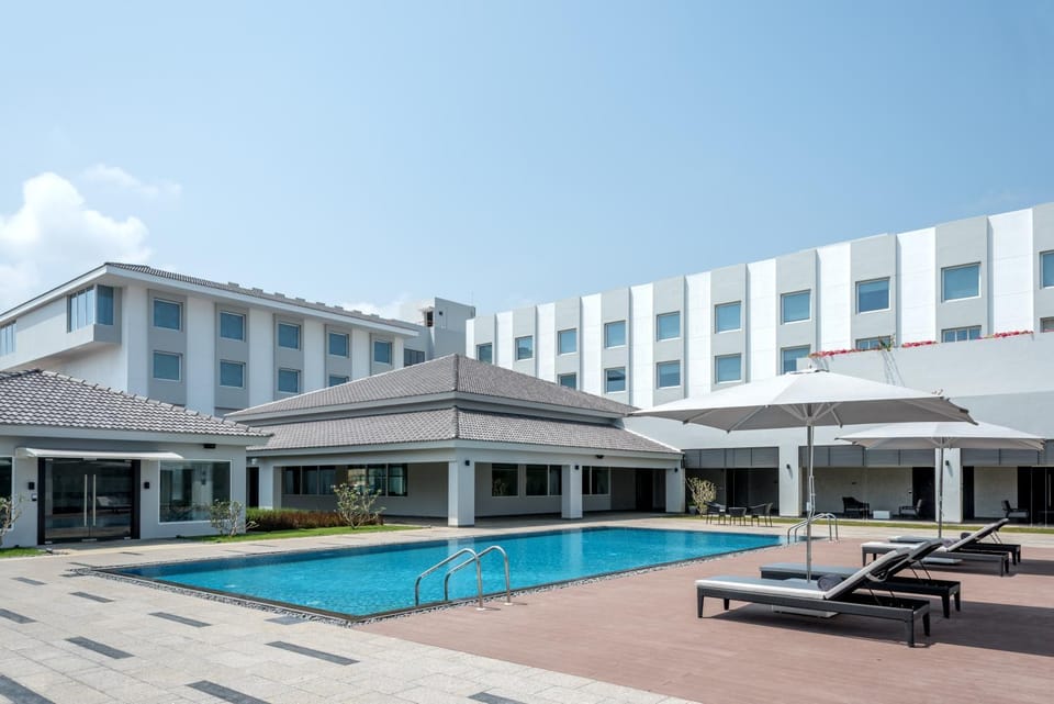 Property building, Swimming pool