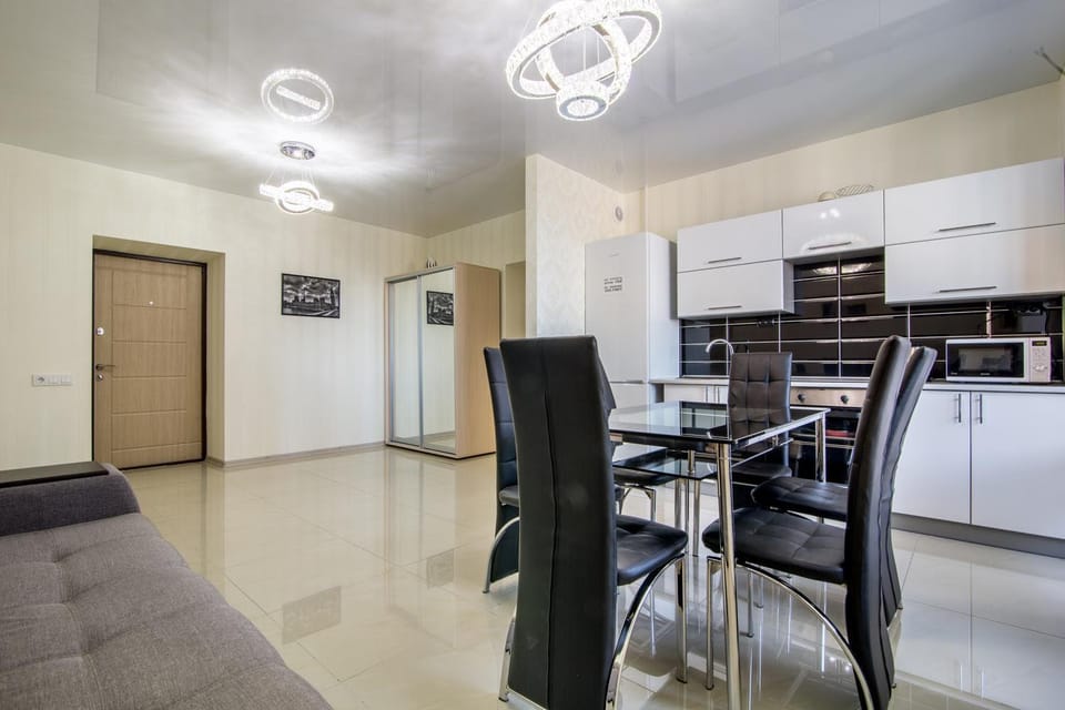 Lux 3-bedroom apartment in Most City area Apartment in Dnipro