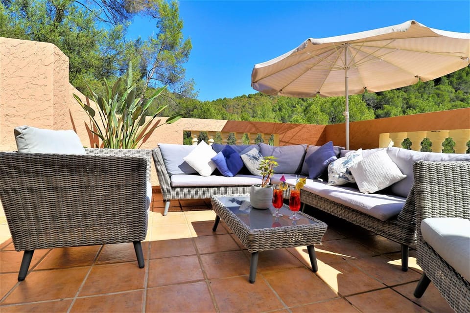 Day, Natural landscape, Balcony/Terrace
