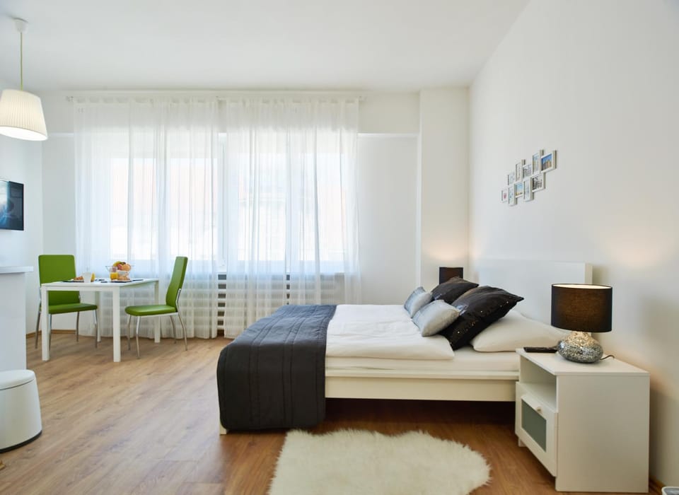Dining area, Bedroom