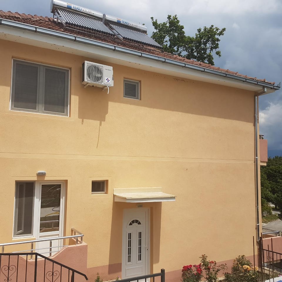 Decorative detail, Floor plan