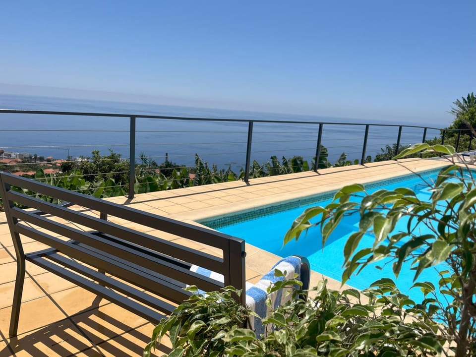 Day, Natural landscape, View (from property/room), Seating area, Pool view, Sea view, Swimming pool, Swimming pool, sunbed