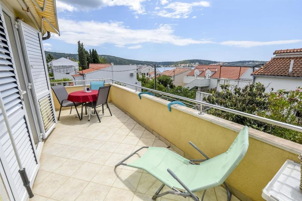 View (from property/room), Balcony/Terrace, Sea view, Area and facilities