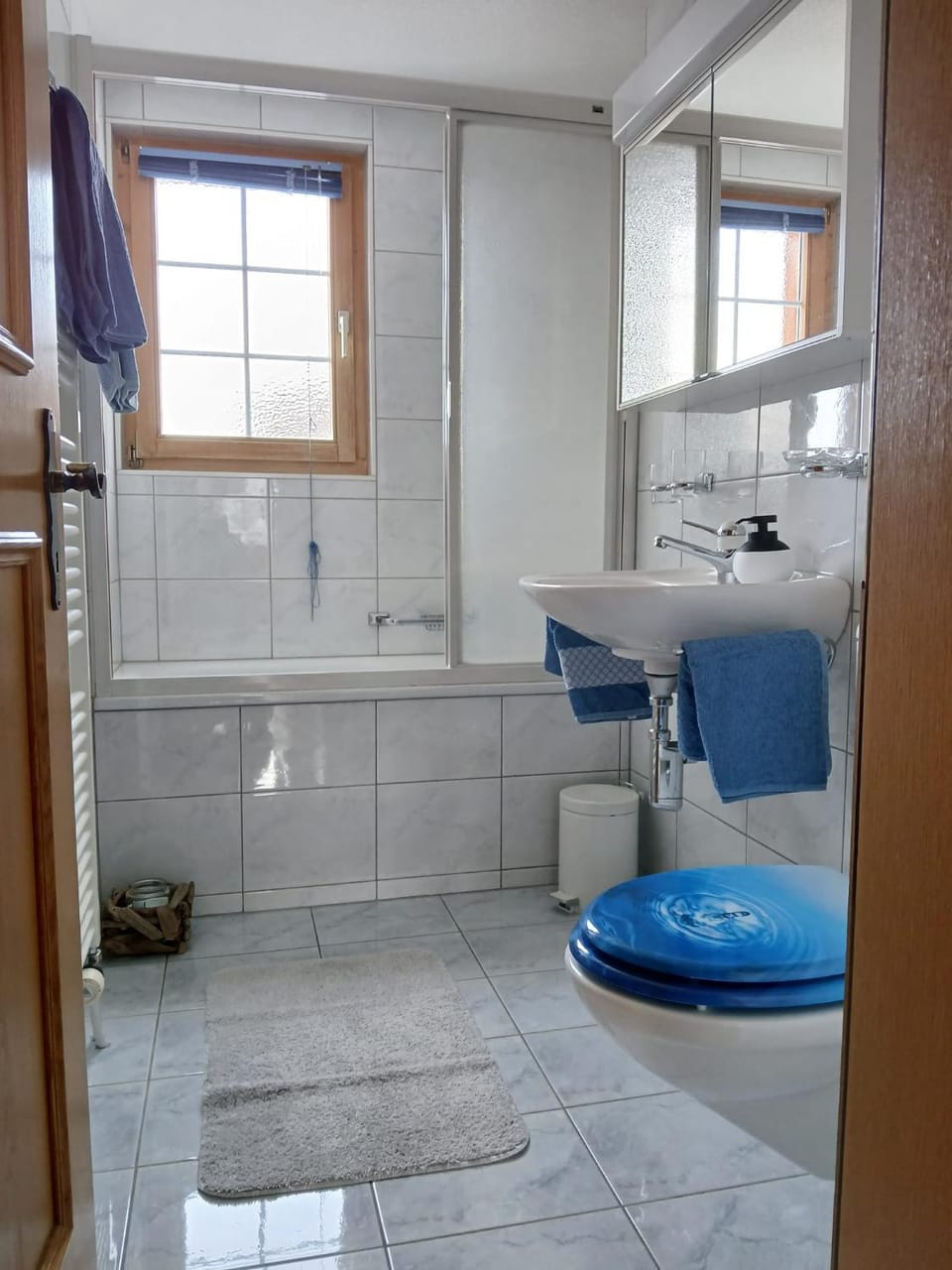 Toilet, Bathroom, Bath