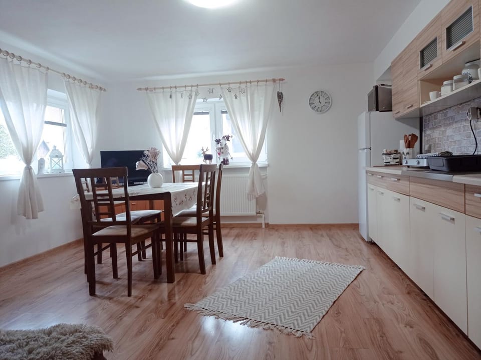 Apartmán Paula -blízko Tatralandie a Bešeňovej Apartment in Slovakia