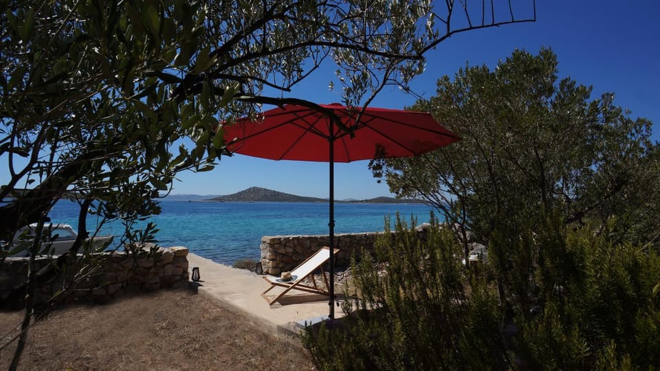 Garden, Sea view