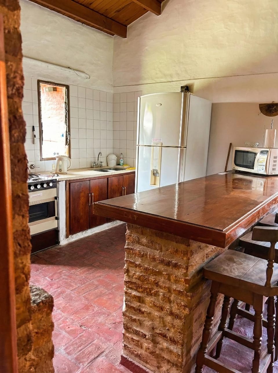 Kitchen or kitchenette, Dining area, pet friendly, stove