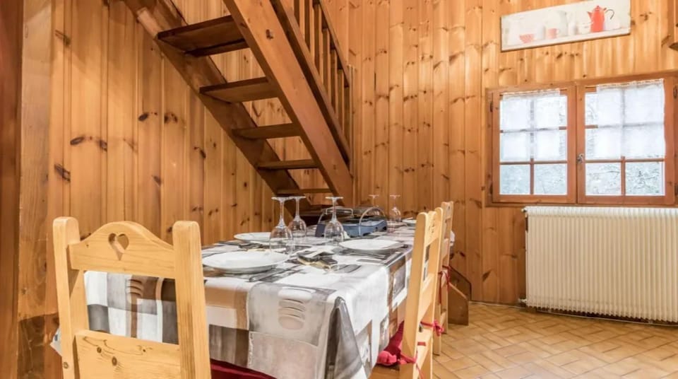 Chalet confortable à Saint-Gervais-les-Bains 60 m² vue montagne Chalet in Combloux